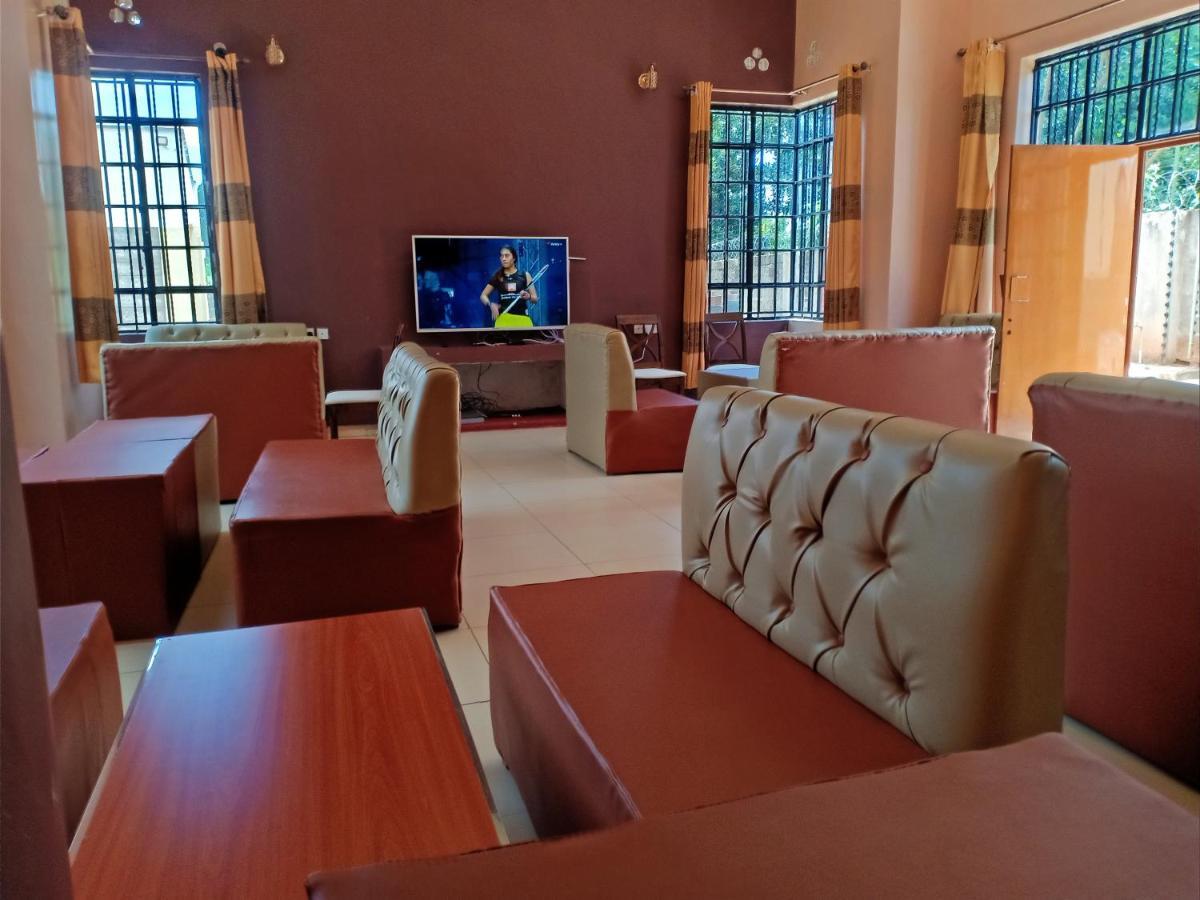 The Peak Meadows Hotel Nyeri Eksteriør billede