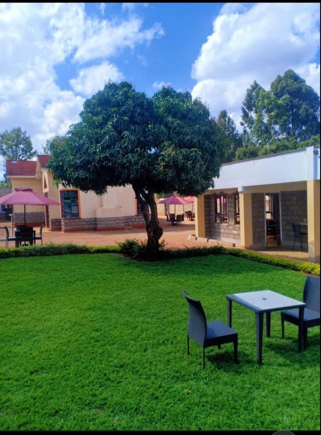 The Peak Meadows Hotel Nyeri Eksteriør billede
